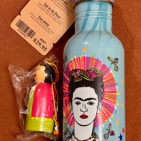 Bundle of TWO Frida Kahlo items: 10" water bottle and wooden peg ornament - Picture 3 of 5